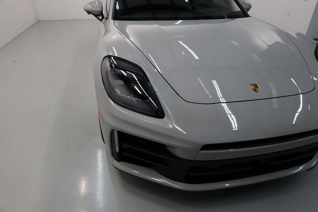 Used 2026 Porsche Panamera image 62