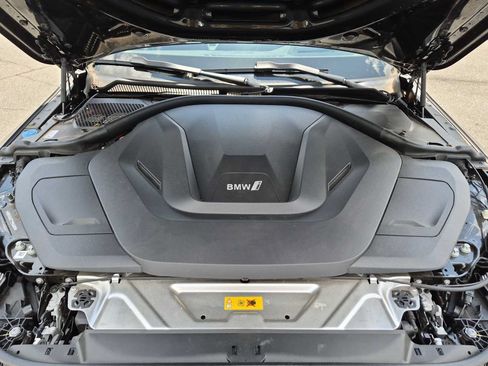 Used 2024 BMW i4 eDrive35 w/ Premium Package RWD image 15