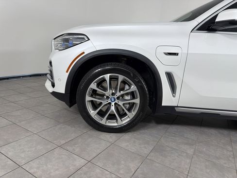 Used 2023 BMW X5 xDrive45e w/ Executive Package AWD/4WD image 25