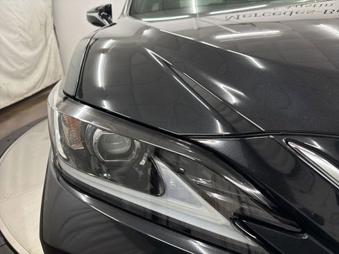 Used 2022 Lexus ES 350 w/ Premium Package FWD image 10