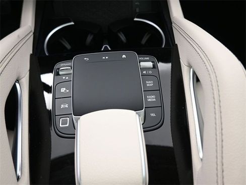 New 2026 Mercedes-Benz GLE 450 4MATIC image 3