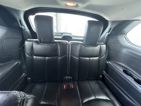Used 2018 Nissan Pathfinder Platinum image 41