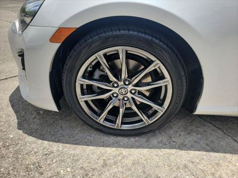 Certified 2017 Toyota 86 860 Special Edition RWD image 33