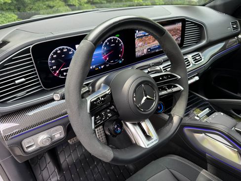Used 2025 Mercedes-Benz GLE 53 AMG 4MATIC Coupe image 10