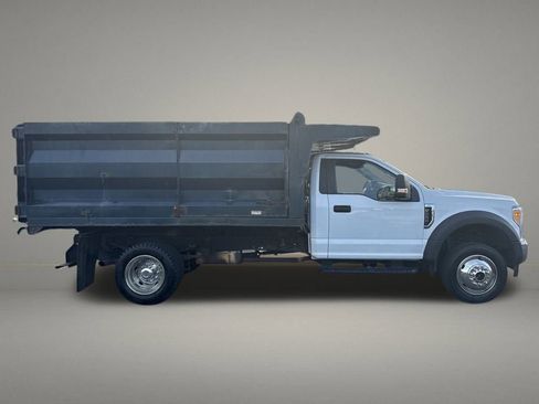 Used 2017 Ford F550 4x4 Regular Cab Super Duty image 5