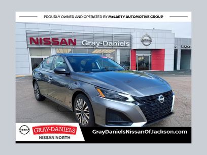 Used 2024 Nissan Altima 2.5 SV