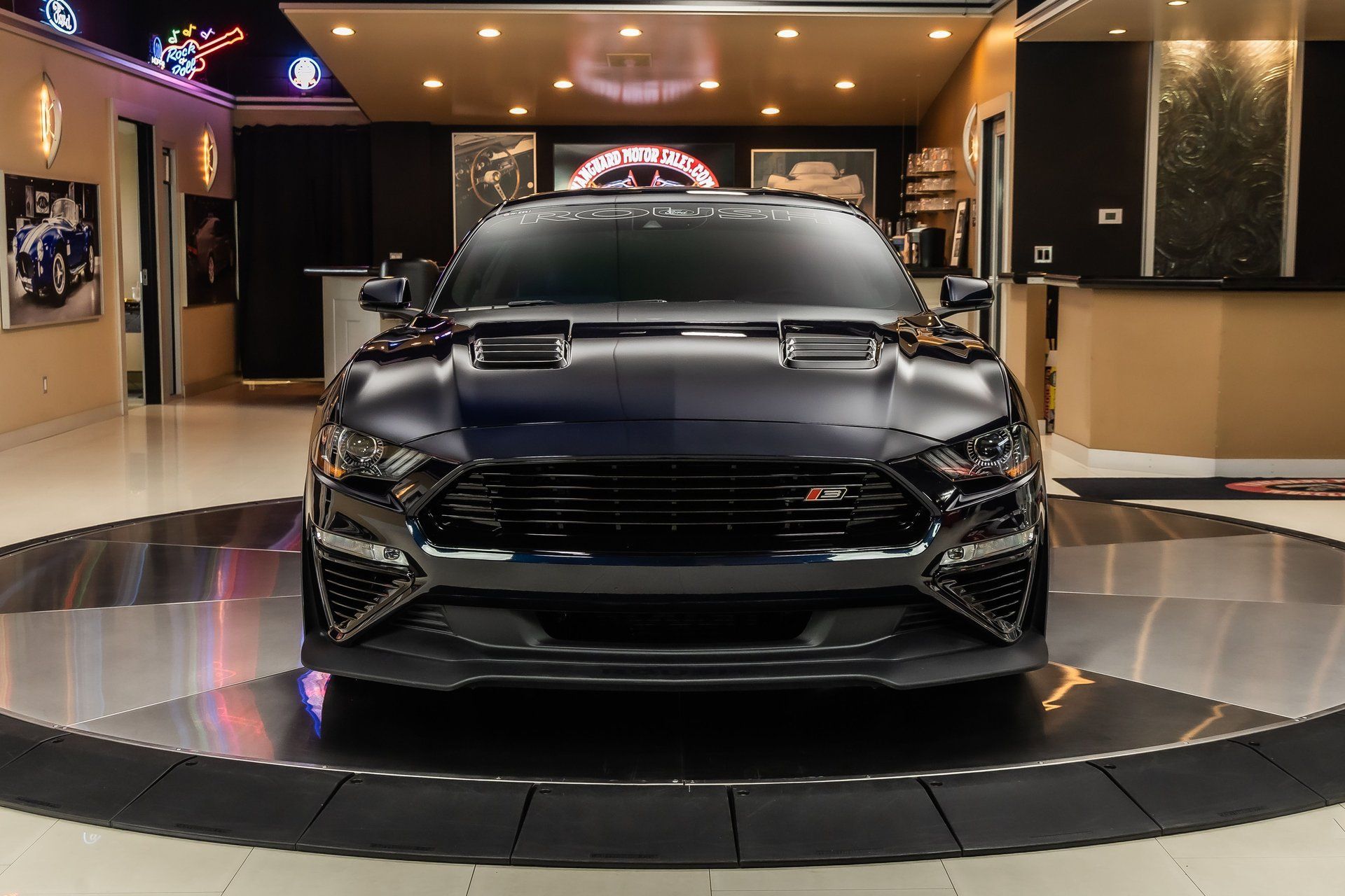 Used 2021 Ford Mustang GT Premium w/ GT Performance Package RWD image 7
