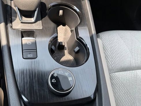 Certified 2025 Nissan Rogue SV AWD/4WD image 25