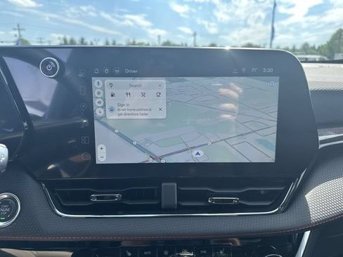 New 2026 Chevrolet Equinox RS w/ Safety and Technology Package FWD image 15