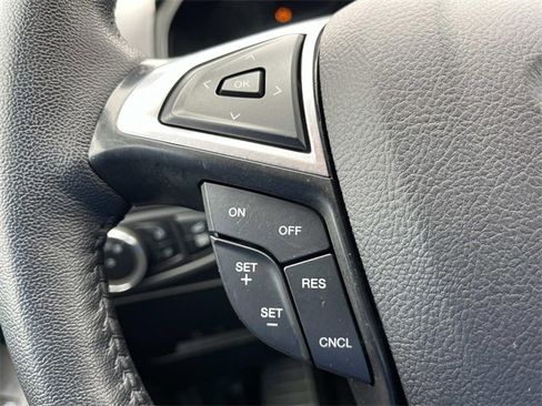 Certified 2024 Ford Edge Titanium image 32