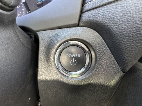 Used 2023 Toyota RAV4 XLE Premium image 33