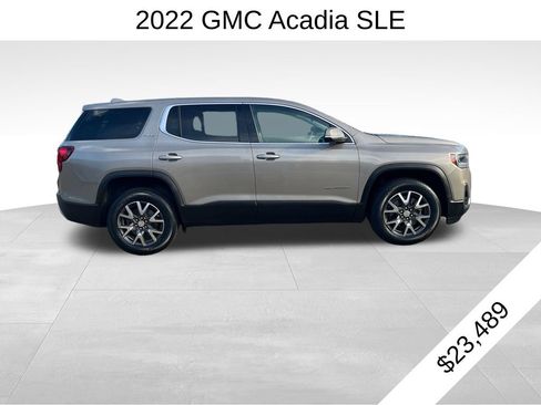 Used 2022 GMC Acadia SLE AWD/4WD image 2