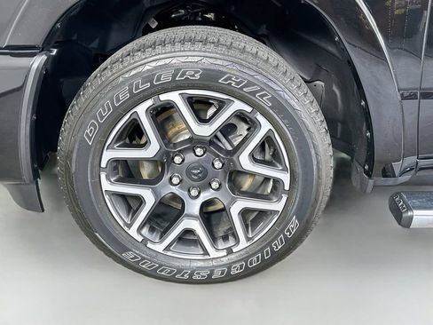 Used 2025 RAM 1500 Laramie w/ Sport Appearance Package AWD/4WD image 34