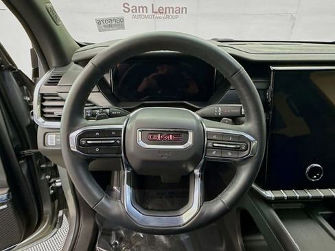 Used 2024 GMC Acadia Elevation w/ Black Edition image 13