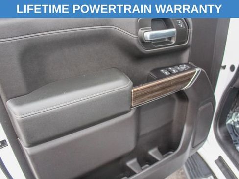 Used 2020 Chevrolet Silverado 1500 LT w/ All-Star Edition AWD/4WD image 17