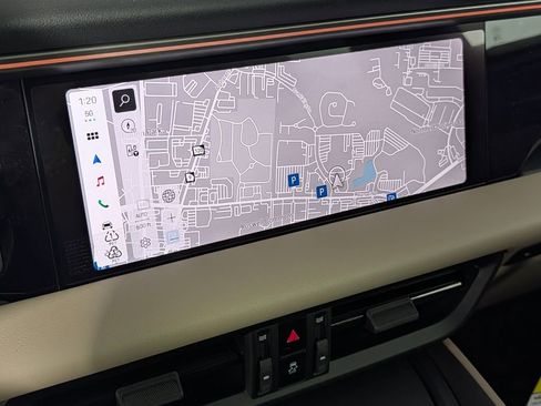 New 2026 Porsche Macan 4 Electric image 33