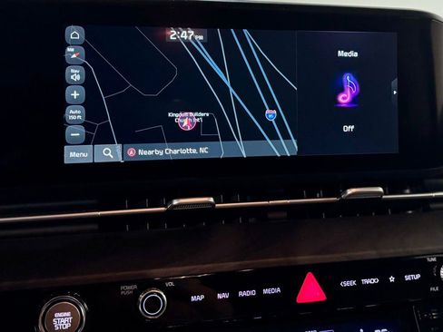 Used 2023 Kia Carnival SX image 4