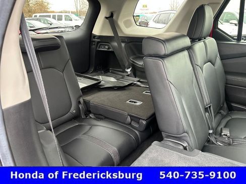 Certified 2025 Honda Pilot Touring image 39