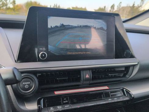 Certified 2023 Toyota Prius LE image 21