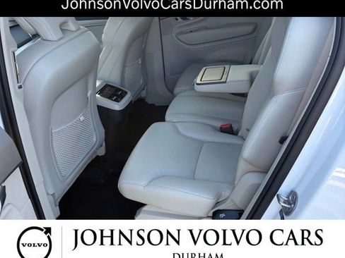 Used 2023 Volvo XC90 B5 Core w/ Protection Package Premier AWD/4WD image 9