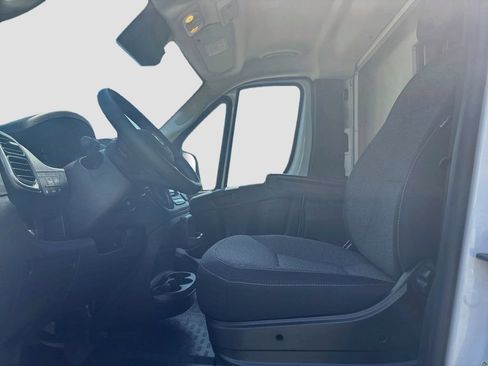 Used 2025 RAM ProMaster 3500 w/ Quick Order Package 22G SLT FWD image 32