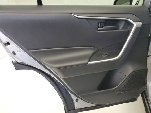 Used 2020 Toyota RAV4 LE w/ All Weather Liner Package AWD/4WD image 15