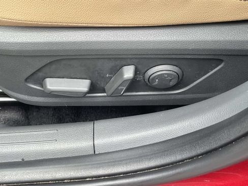 Used 2023 Hyundai Sonata Limited w/ Preferred Accessory Package FWD image 16