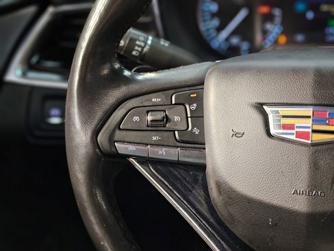 Used 2024 Cadillac XT6 Premium Luxury image 29