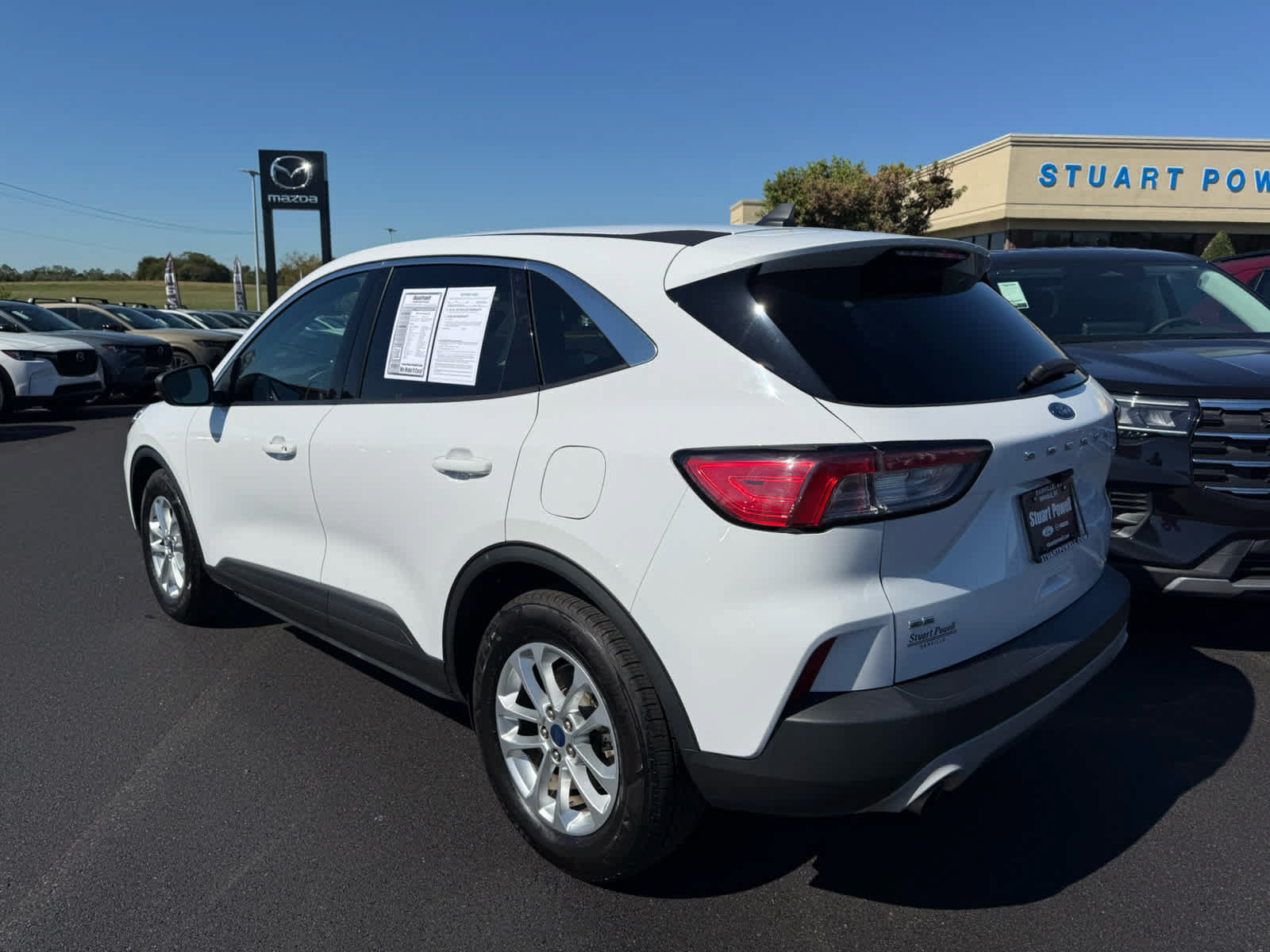 Used 2022 Ford Escape SE w/ Cold Weather Package FWD image 26
