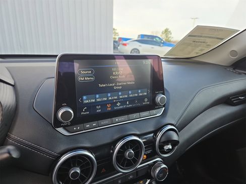 Certified 2024 Nissan Sentra SV image 25