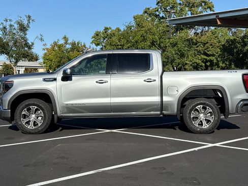 Used 2026 GMC Sierra 1500 SLE image 8
