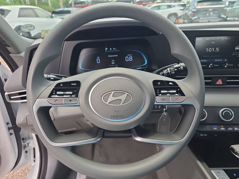 New 2026 Hyundai Elantra SE FWD image 35