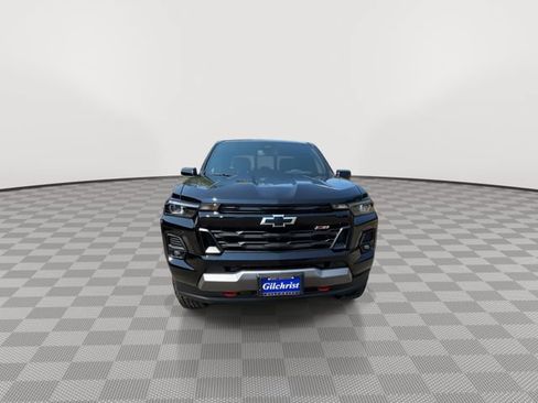 Used 2026 Chevrolet Colorado Z71 w/ Technology Package AWD/4WD image 3