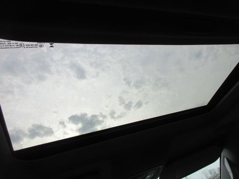 New 2026 GMC Sierra 1500 SLT w/ SLT Premium Plus Package image 17