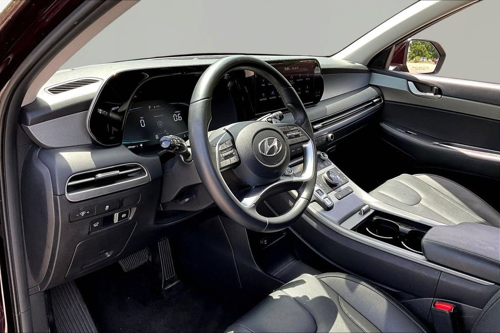 Used 2024 Hyundai Palisade SEL FWD image 17