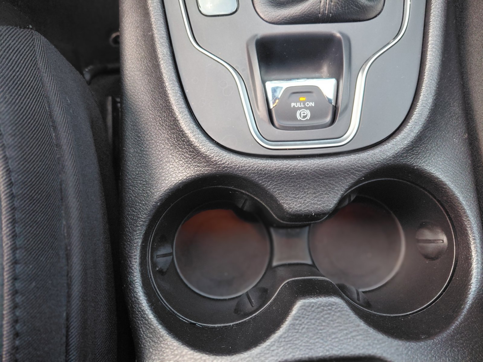 Used 2019 Jeep Cherokee High Altitude AWD/4WD image 16