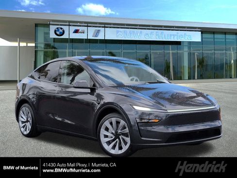 Used 2026 Tesla Model Y AWD image 1