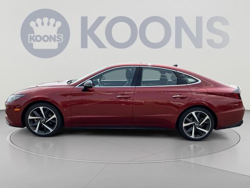 Used 2023 Hyundai Sonata SEL Plus FWD image 2