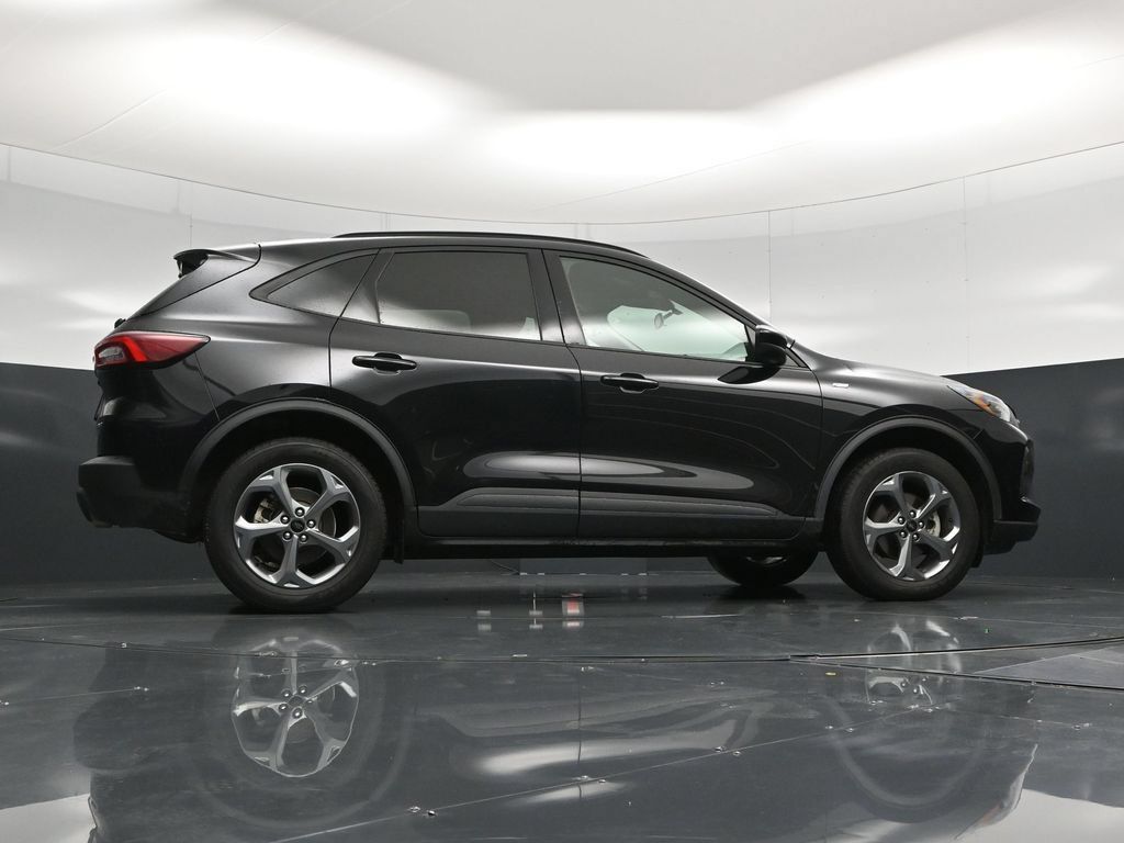 Used 2025 Ford Escape ST-Line Select AWD/4WD image 43