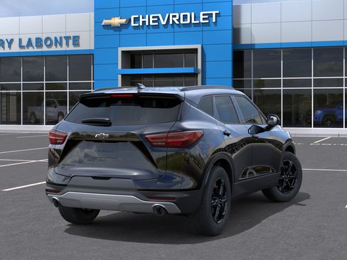 New 2026 Chevrolet Blazer LT w/ Midnight/Sport Edition FWD image 6
