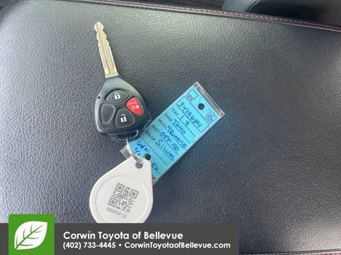 Used 2017 Toyota 4Runner TRD Off-Road AWD/4WD image 23