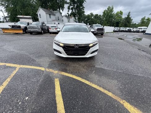 Used 2018 Honda Accord LX image 16