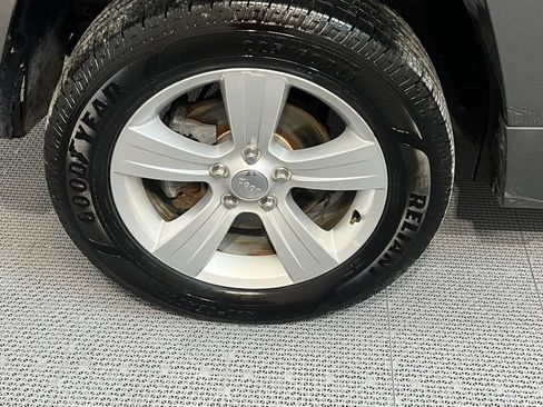 Used 2013 Jeep Patriot Latitude FWD image 9