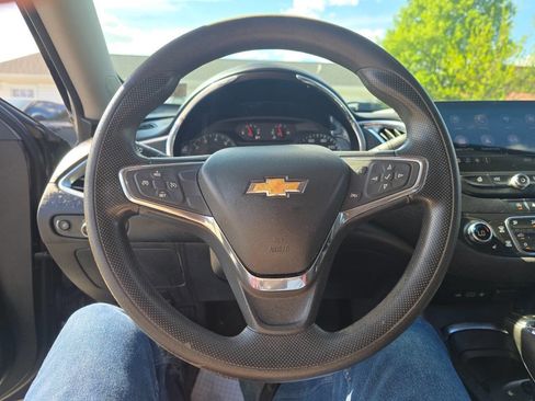 Used 2020 Chevrolet Malibu LT image 26