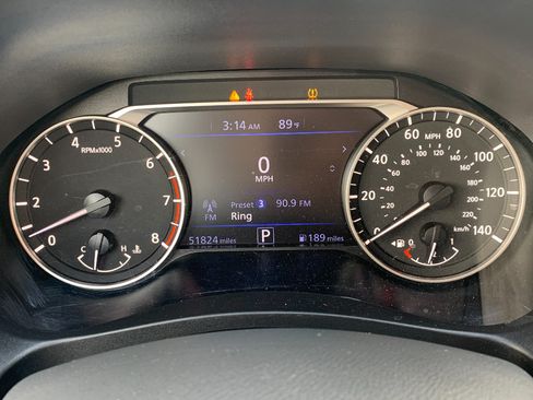 Used 2025 Nissan Altima 2.5 SV FWD image 10
