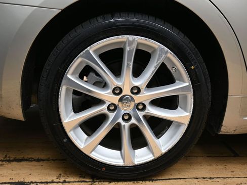 Used 2014 Toyota Avalon Limited image 11