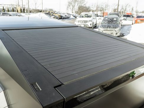 Used 2024 Tesla Cybertruck AWD Crew Cab image 43