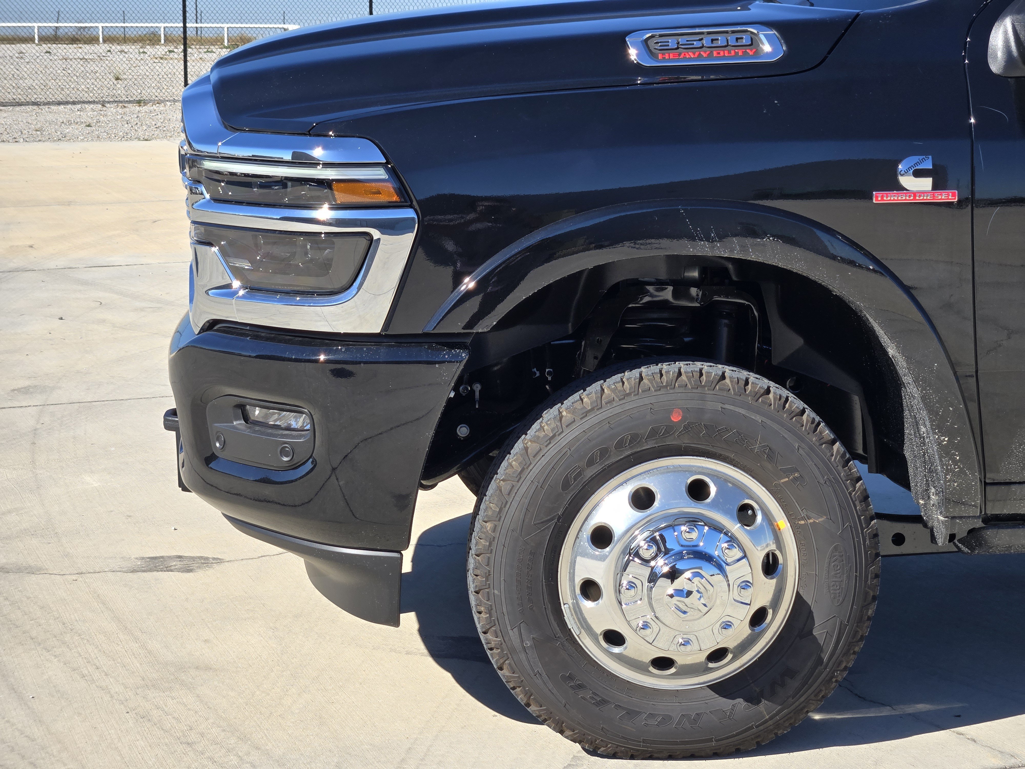 New 2027 RAM 3500 Limited AWD/4WD image 5