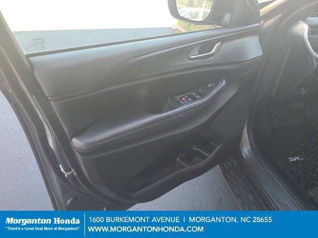 Used 2023 Jeep Grand Cherokee Altitude AWD/4WD image 16
