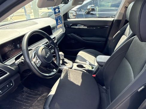 Used 2024 Kia Seltos EX AWD/4WD image 7
